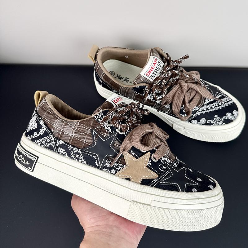 Men's Fashion Board Shoes Star Chart Trendy Versatile Men's Canvas Shoes Men's Outdoor Travel Shoes