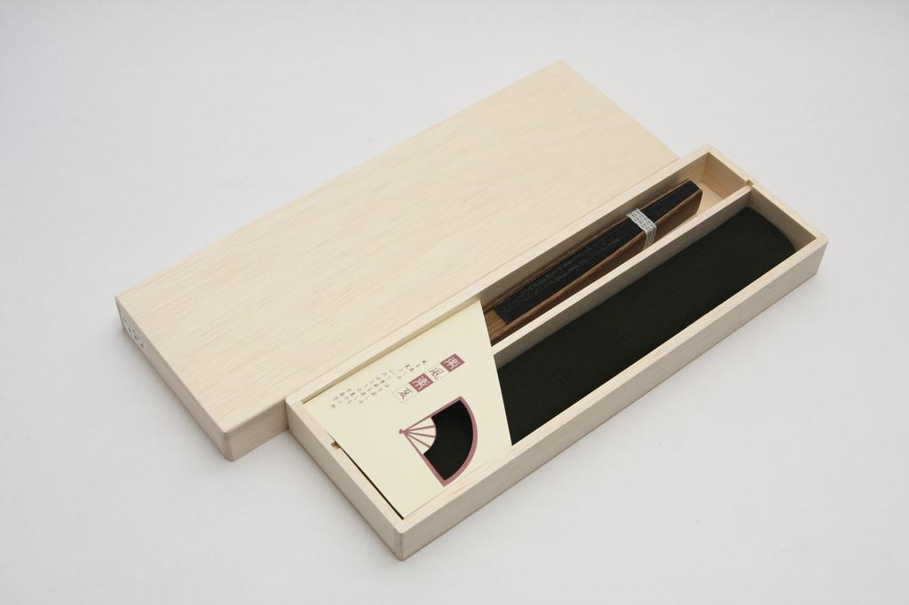 Hasegawa Kyoto Fan, Kasumi, Large, Handmade by Kyoto Artisans, Includes Fan Bag and Presentation Box, Green
