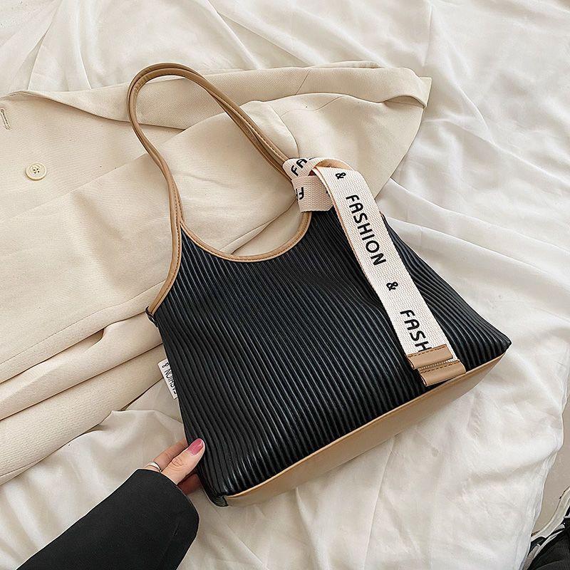 

Bag women s new trendy Internet celebrity high sense tote bag women s large capacity casual pleated portable shoulder bag