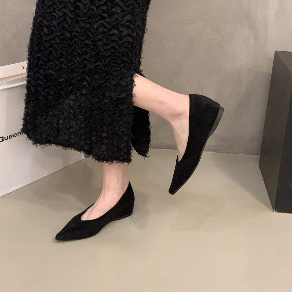 Inner height increase French pointed suede red single shoes women's shoes 2025 new spring and autumn temperament black commuter shoes