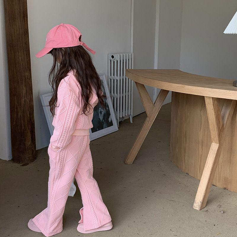 Korean Autumn Outfit Set: Girls' 2025 Hooded Jacket & Flare Pants – Trendy Two-Piece for Medium To Older Children.