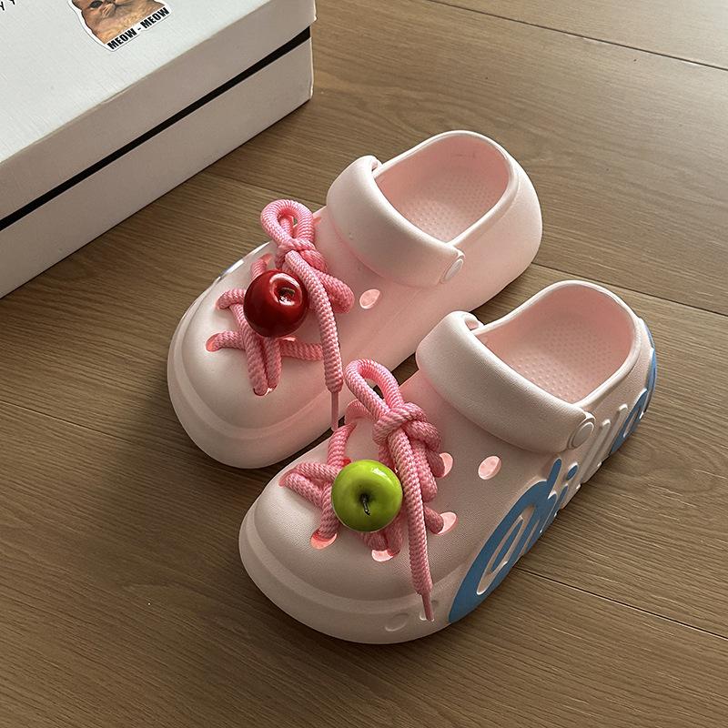 Summer fashion cartoon girl sandals, letter hole shoes, bag head slippers, wearing seaside thick-soled heightening cool slippers