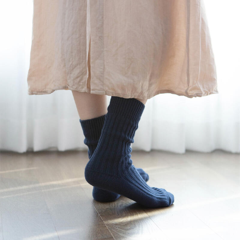 Unisex loose-fit knit lip socks rssw087