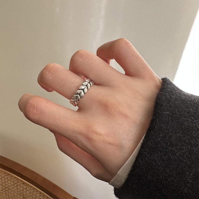 Chic Retro Heart Ring For Women Adjustable Copper Fashionable Ring Ideal For Daily Wear