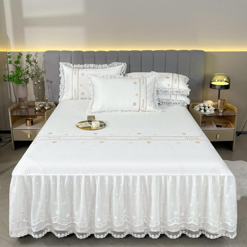 Class a Cool Feeling Ice Silk Covoraș de vară Fusta de pat Trei piese Princess Style Ins Air Conditioning Covoraș moale Dantela Lenjerie de pat