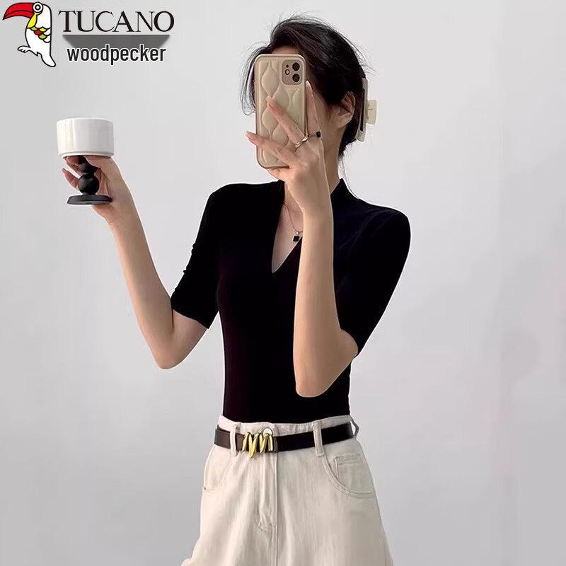 Tucano Women's V-Neck Slim Fit Mid-Sleeve Top