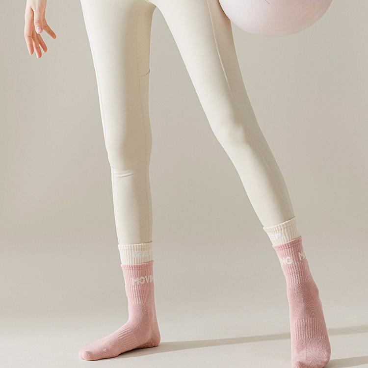 Yoga Socks Professional Women's Mid Tube Socks Pilates Sports Fitness Socks Non Slip Socks