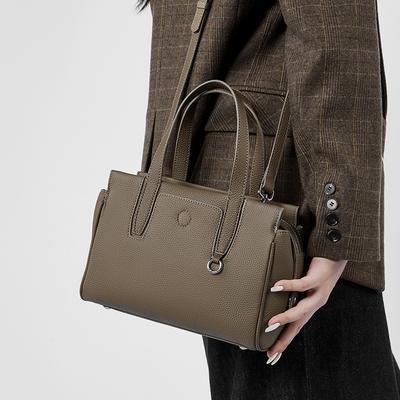 Sac Boîte Design Premium de Niche Première Couche Pipi Automne Commuter Main Bandoulière
