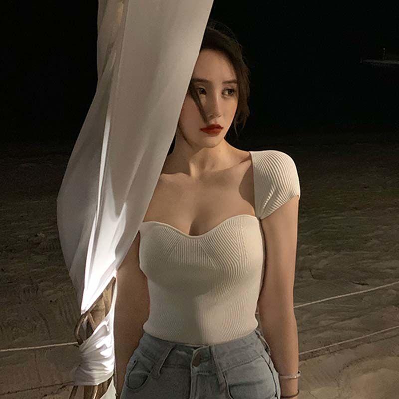 

Весенний наряд с сексуальным изогнутым вырезом горловины, вязаный свитер в стиле ниши, короткий покрой с открытым пупком, короткий рукав, топ L