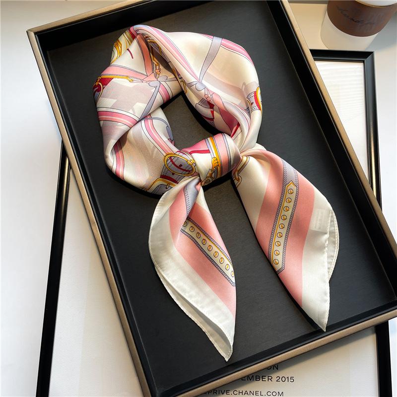 2025 New Fashion 70X70cm Printed Women's Scarf Pashmina Silk Scarf Square Shawl Decorative Headband Neck Luxury Design Bandana