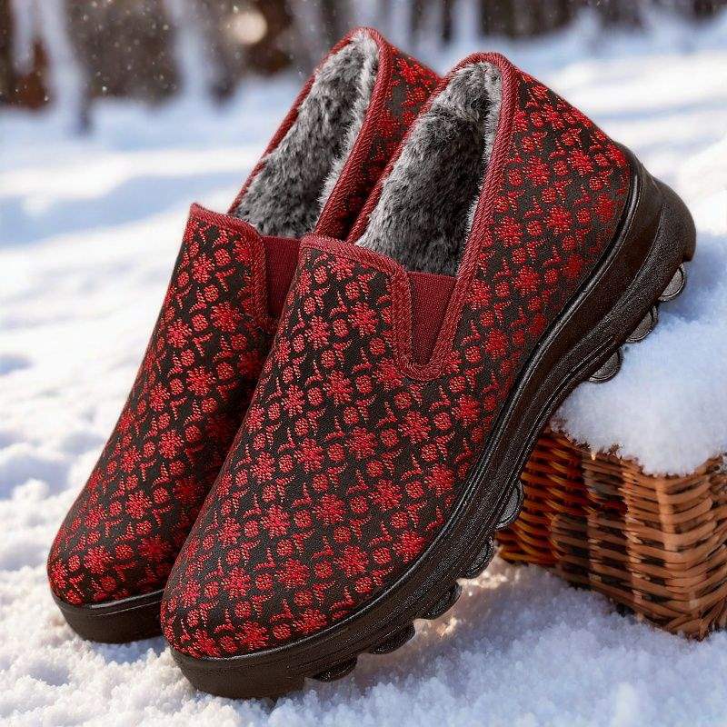 

Winter old north cotton shoes thickened cloth shoes velvet soft sole warm middle-aged and elderly non-slip grandma mother cotton boots 41