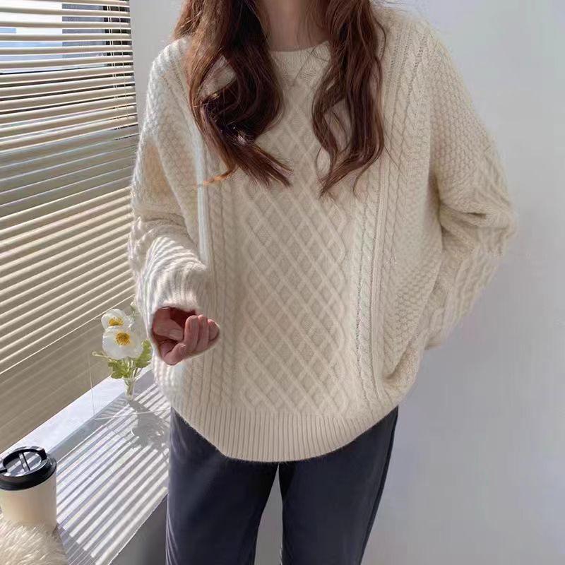 Women's Soft Knit Cable Pullover Sweater - Round Neck, Loose Fit, Autumn/Winter Trendy Style.