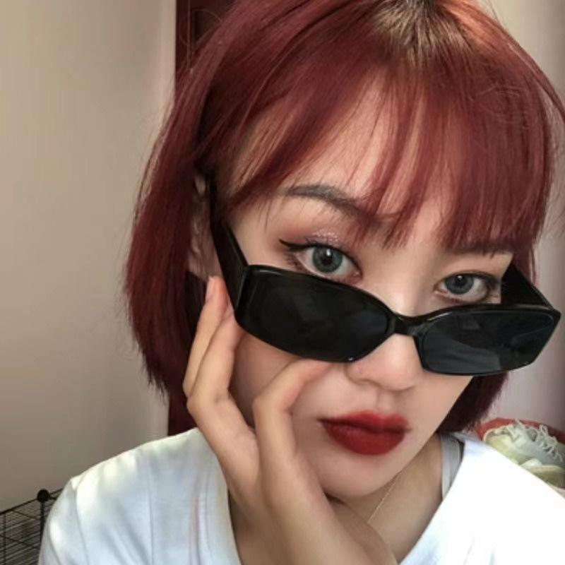 20pcs Ladies' Retro Fashion Glasses - Decorative Glasses Suitable for Parties Weddings and Festivals