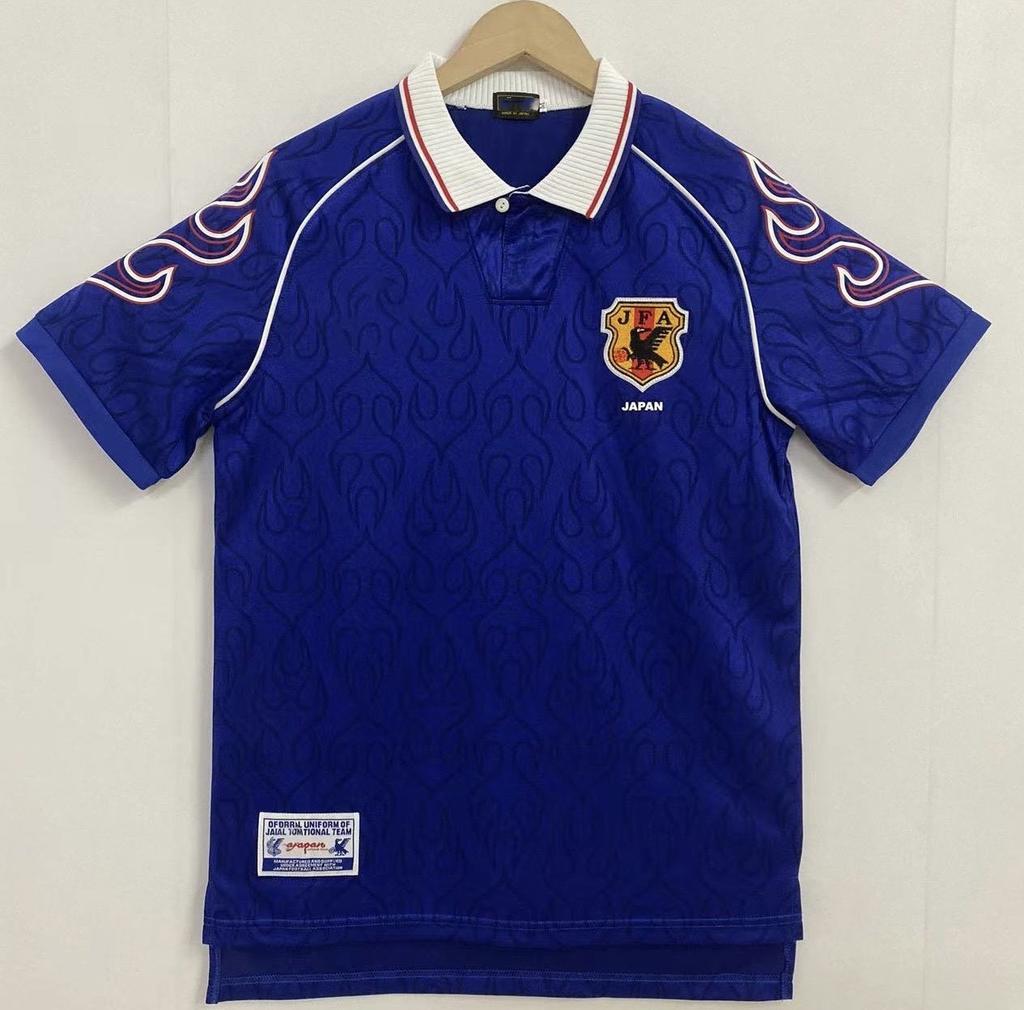 Source: Retro football uniform: Brazil-Real Madrid-Manchester United nostalgic version short-sleeved jersey
