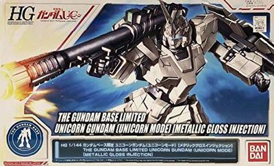 Bandai HG Gundam Base Limited Unicorn Gundam Gloss 1/144 (Unicorn Mode) [Metallic Injection]