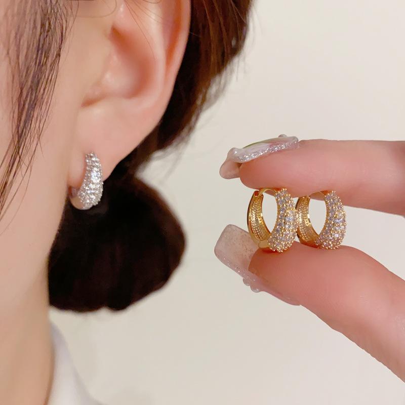 Vintage Minimalist Fashionable Luxurious Earrings 1 pair золотой