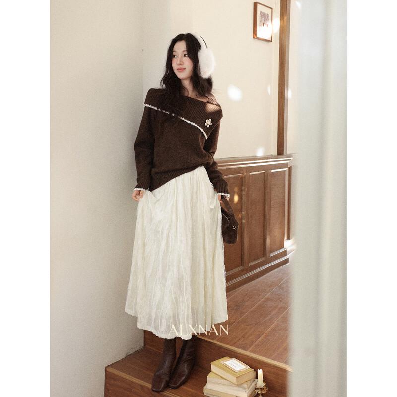 Lù Xiàngnán 'Rose Manor' Lace Velvet A-Line Midi Skirt