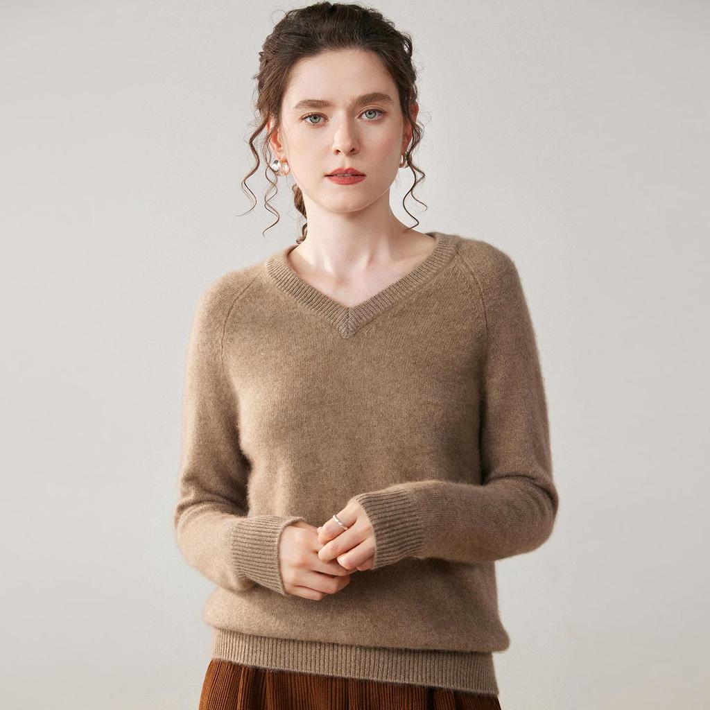 Women's Autumn Winter Cashmere V-Neck Raglan Sleeve Thick Knit Sweater
