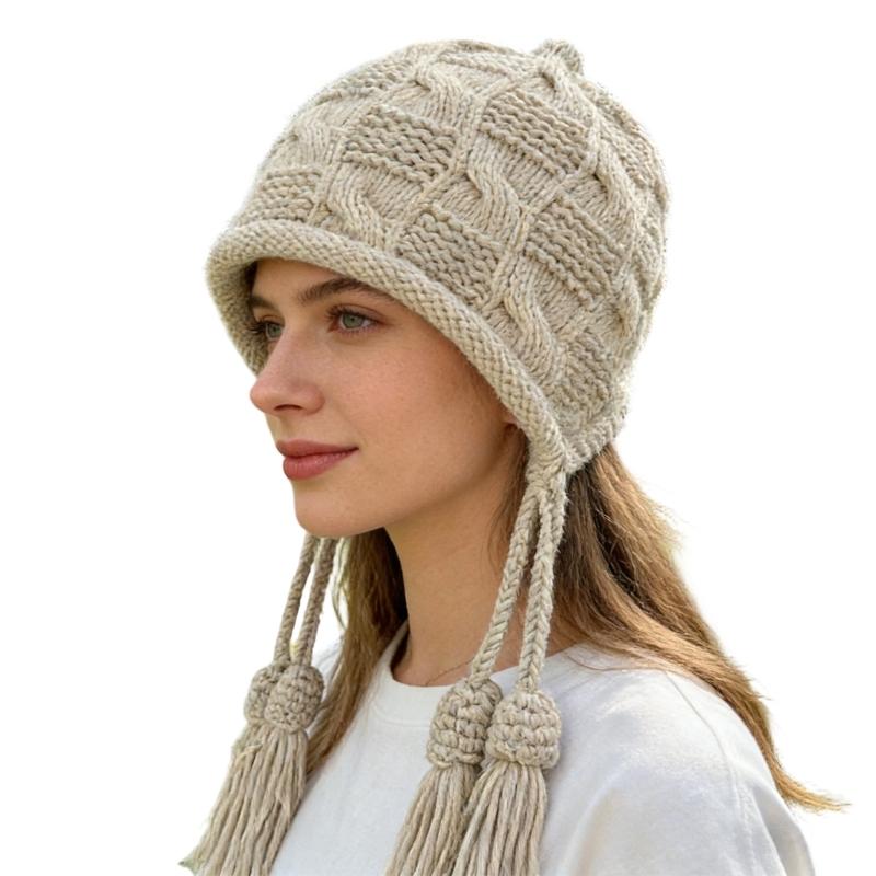 

Comfortable Knit Beanies With Decorative Fringes Decpration Unisex Cold Weather Hat For Outdoor Activities бежевий