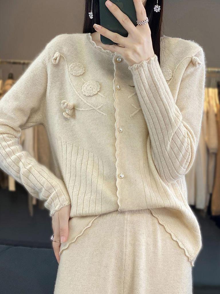 Women's Embroidered Round Neck Cardigan - Pure Wool Knitwear, Stylish Floral Long Sleeve Sweater for Autumn/Winter