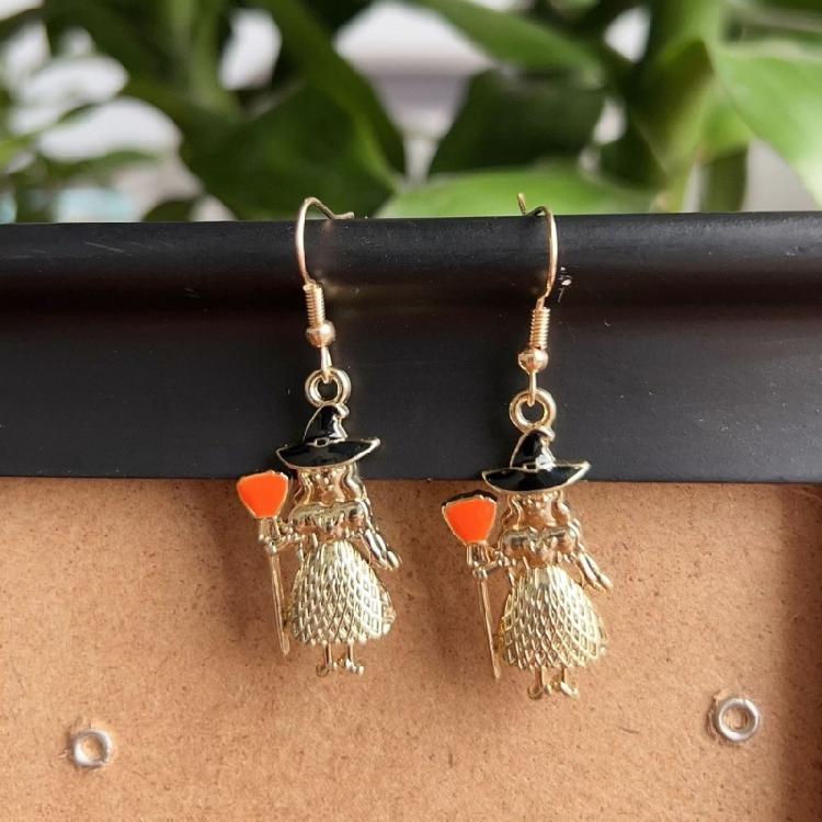 Novelty Cartoon Animal Earrings Crafted With Environmentally Safe Materials Great Conversation Starters At Social Gatherings