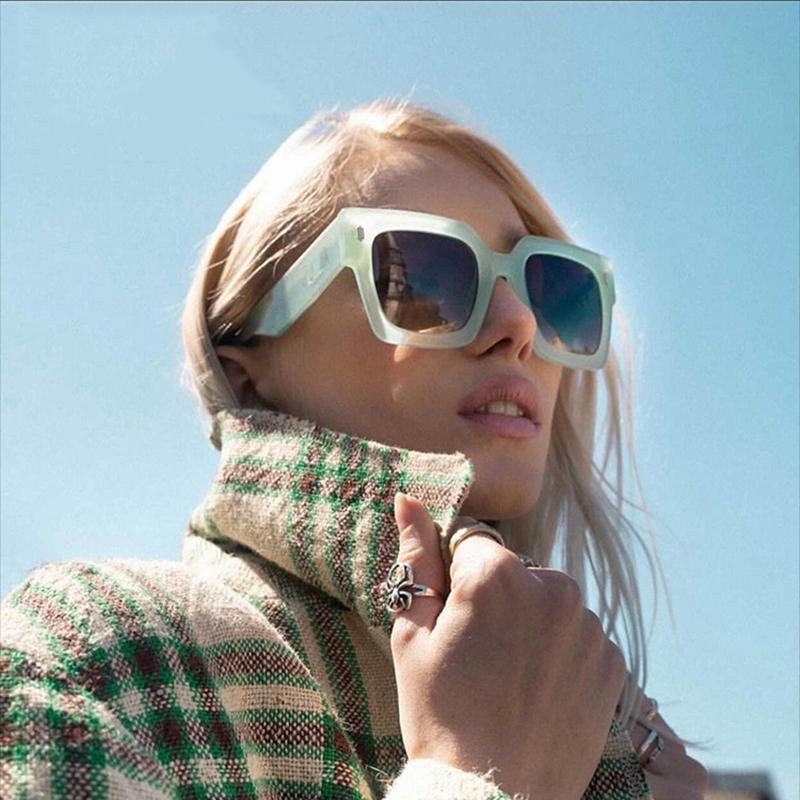 Fashion Rivet Oversize Blue Square Sunglasses Women Men Luxury Brans Designer Retro Tortoiseshell Large Frame Sun Glasses S2151J