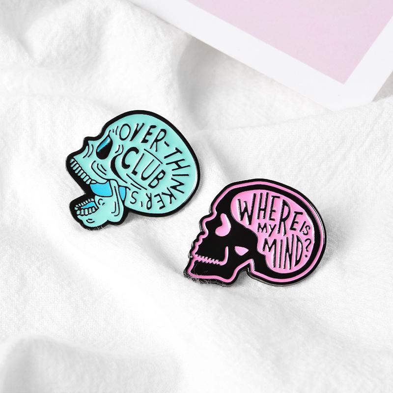 European & American Punk Style Skull Brooch - Colorful Letter Design with Open/Closed Mouth