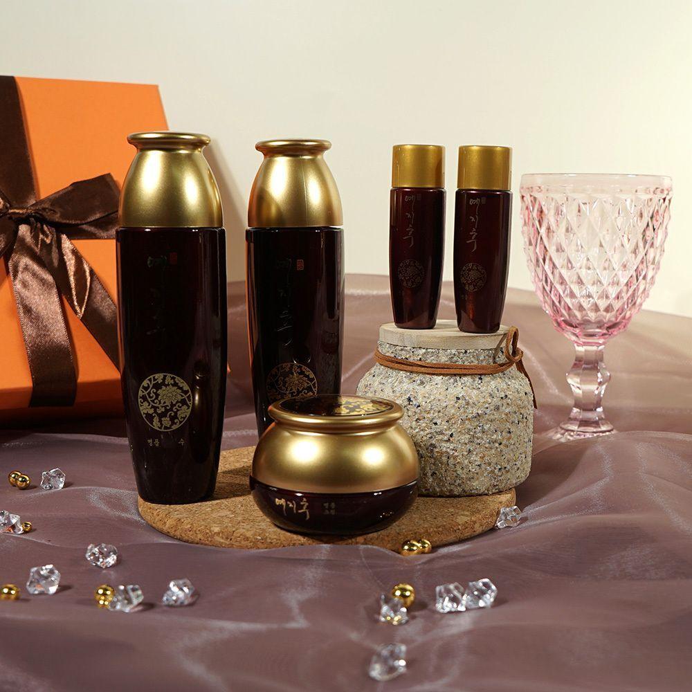 

FRWYLOLR Comfortable Soothing, Moisturizing, Elasticity, 3-piece Women s Basic Set for Dry Skin