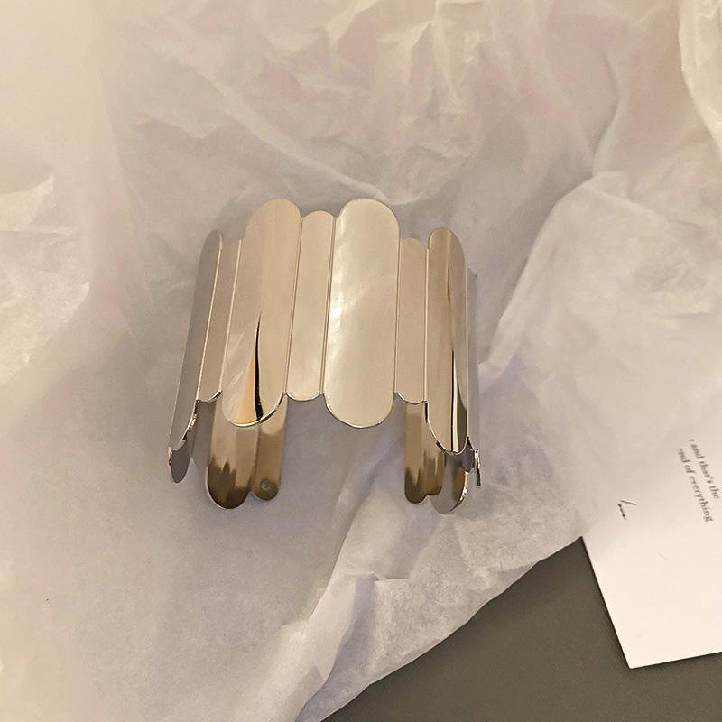 Minimalist Double-Layer Hollow Armlet: European & American Style, Exaggerated & Fashionable High-End Bracelet