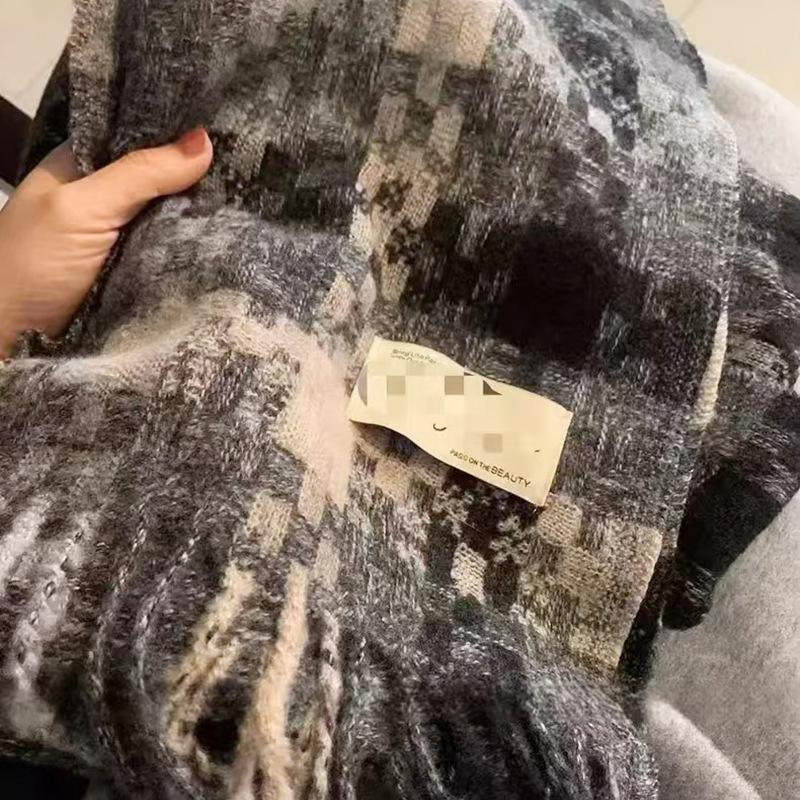 Autumn and Winter Scarves Women's Winter High-end Scarves Thickened and Warm Tonglu Imitation Cashmere Plaid Scarves