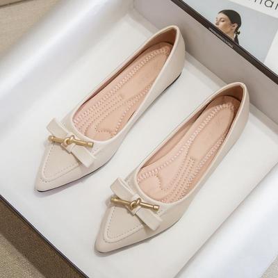 Chaussures simples pointues en cuir pour femmes, semelles souples, printemps et automne 2025, nouvelles chaussures à encolure basse, semelles plates, quatre saisons, grande taille, chaussures pour femmes