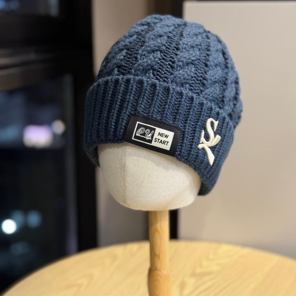 New Style Woolen Hat for Women in Autumn and Winter Versatile Lettering Twist Rhombus Pattern Plus Velvet Knitted Hat Street Outing Warm Cover