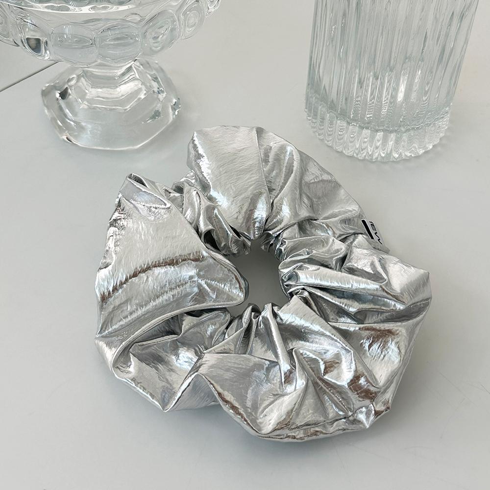 Quartevv Leather Scrunchie - 4 Colors