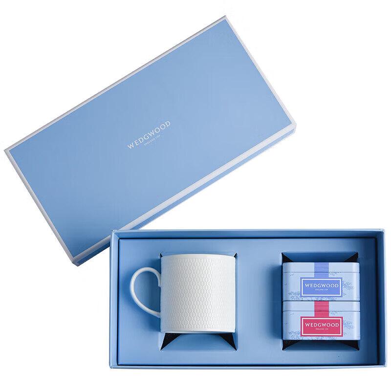 

Wedgwood Geometric Mug & Tea Caddy Set