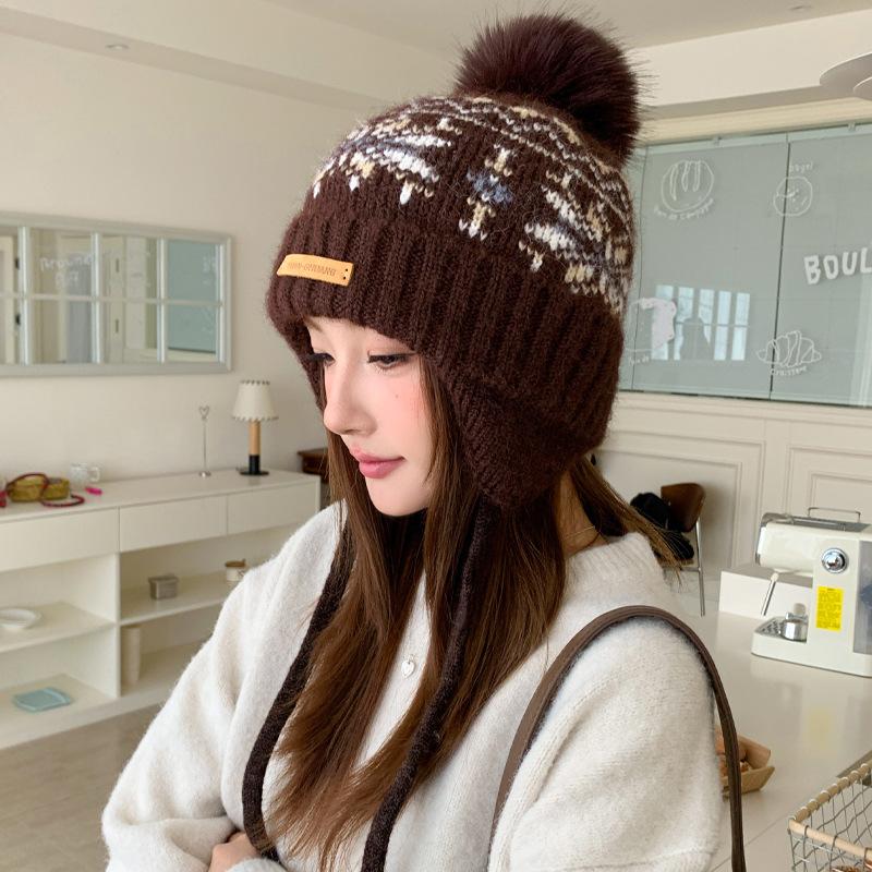Winter hat women's snowflake jacquard warm knitted hat windproof and cold protection ear protection headgear versatile casual wool hat