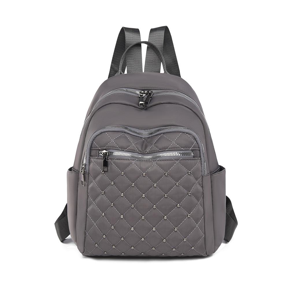 Women's Large Capacity Backpack Rhomboid Rivet Backpack