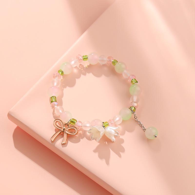 Daisy Popcorn Beaded Bracelet: Elegant Women's Hand Jewelry