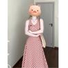 French Retro Red Plaid V-neck Neck Dress for Women's Summer New Seaside Vacation Style High Waist and Thin Dress