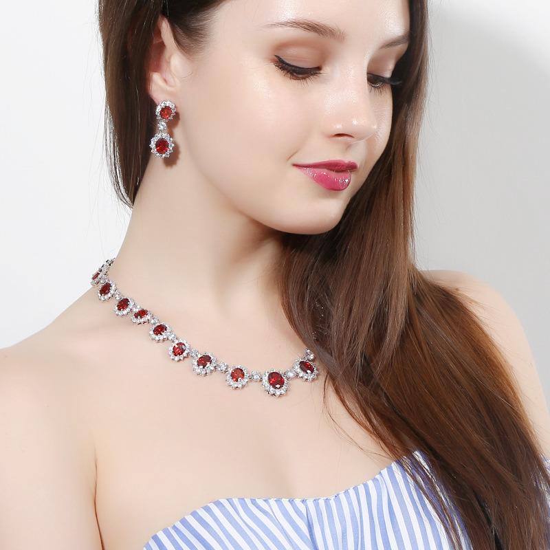 Bridal Wedding Dress, Banquet Jewelry Set, Micro-Inlaid Zircon Earrings, Necklace Jewelry Three-Piece Set