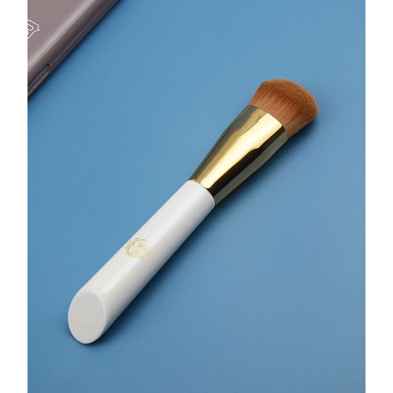 AME - Foundation Pinsel