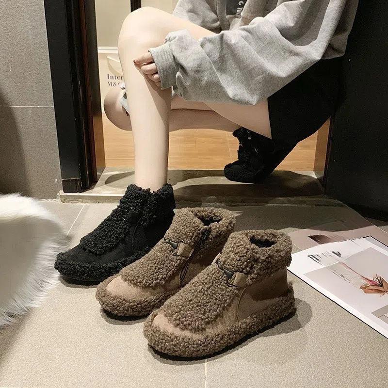 Plush Wool Shoes for Women's Winter Wear 2025 New Korean Version of Lamb Wool Doudou Shoes Low Heel and One Pedal Thermal Cotton Shoes