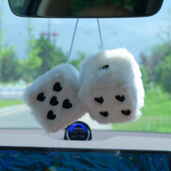 Plüsch-Würfel-Anhänger mit herzförmigen Punkten, zum Aufhängen, Würfel-Dekoration, weich, flauschig