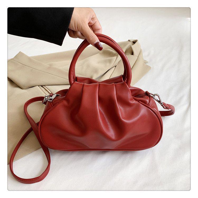 

2025 Women s Versatile Retro Cloud Pleated Handbag: Underarm, Travel, Shoulder, Crossbody бордовый