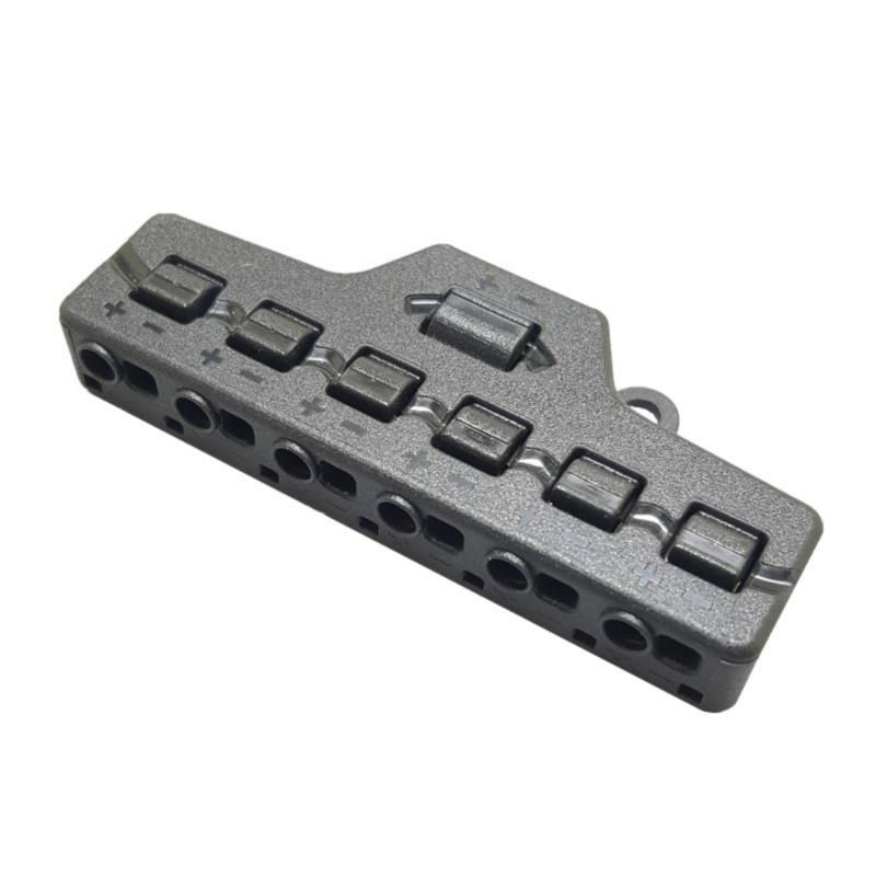 

Low Voltages Wire Splitter 1 Input 6 Output LED Lighting Wire Connector Block for LED Strips Lighting Distribution Block 1