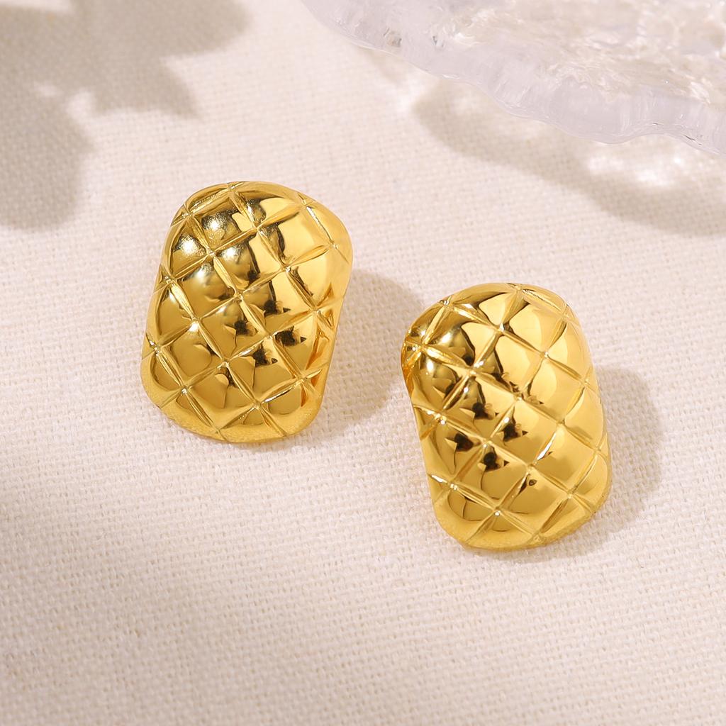 Stainless Steel Rhombus Square Earrings, The Same Titanium Steel Anti-Fading Mesh Small Fragrant Wind Stud Earrings