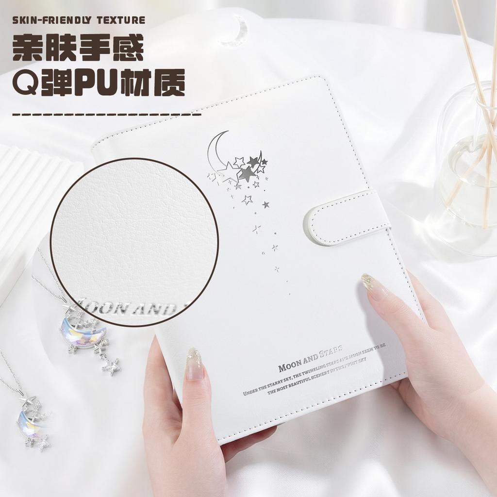 Classeur Blanc Étoile Lune A5 Album Photo en Cuir PU à 4 Poches pour Photos d'Idoles 3 pouces, Livre de Collection Porte-Cartes Photo Kpop