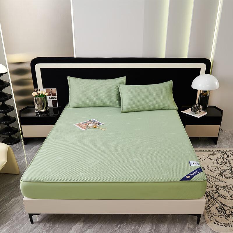 

Ice-Feel Cool Mat Quilt 3-Piece Set