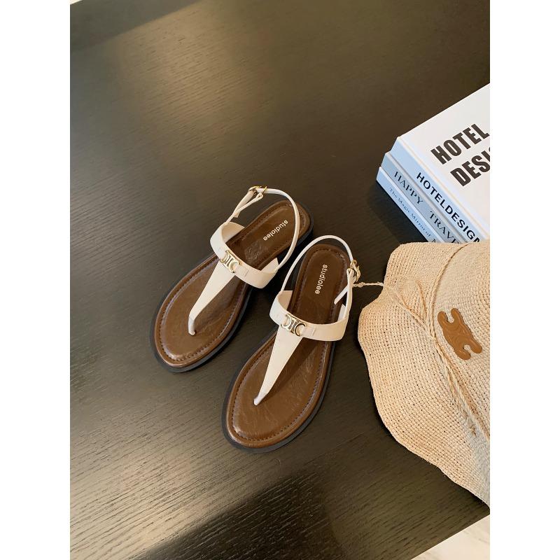 ~ Retro T-Wort mit Urlaubsstil vielseitiger Metall-Schnallenclip Fuß Fischgrätenmuster coole Hausschuhe weiblich Sommer