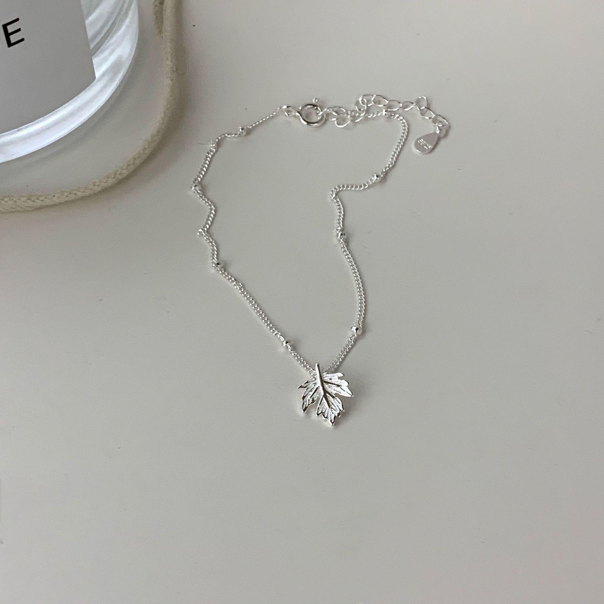 925 Sterling Silver Maple Leaf Bracelet - Chic Design, High-End Feel, Versatile for Summer 925 Silver