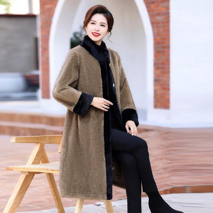 Elegantní zimní kabát z umělého norkového sametu pro ženy středního a staršího věku, vše v jednom kožešinovém svrchníku